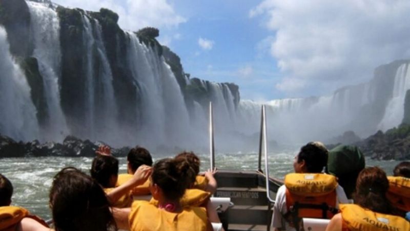 El Gobierno extendió los plazos del programa PreViaje II