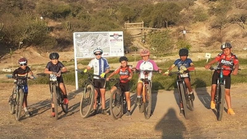 Apoyo a deportistas santamarianos