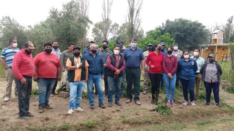 Educación recorrió el Centro de Educación Agrícola