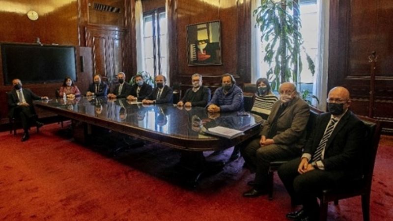 Acuerdo entre el Banco Nación y farmacias por descuentos en medicamentos