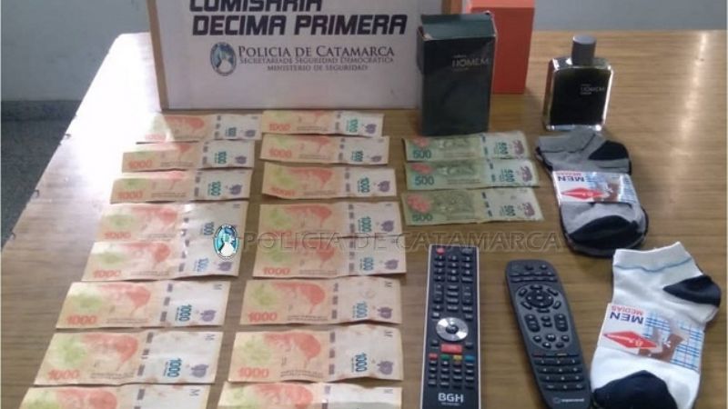 Vecina denunció que estaban robando en una casa