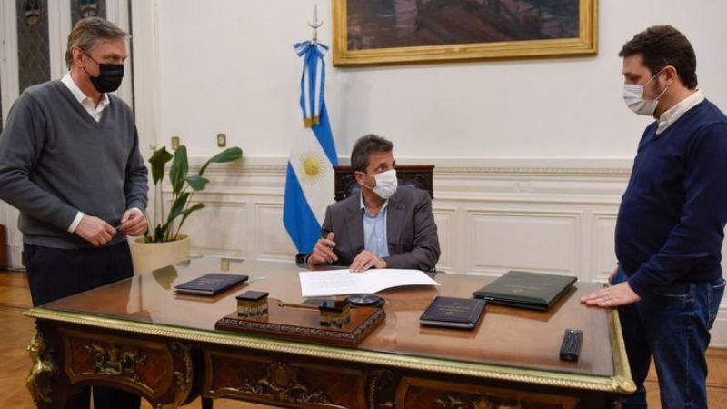 Con la firma de Massa, regresa la presencialidad a Diputados