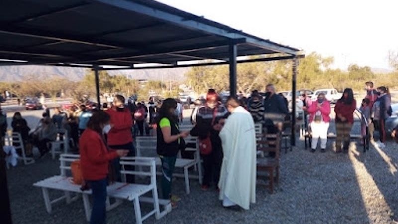 Celebración de Misas en la zona de la Gruta