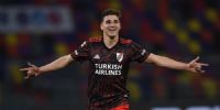 JULIÁN ÁLVAREZ, el jugador del ,omento en River. Asistió en el primero a Carrascal e hizo un golazo en el segundo 