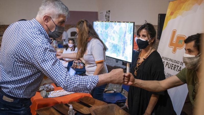 Fiesta en la plaza 25 de Mayo por la Semana del Turismo