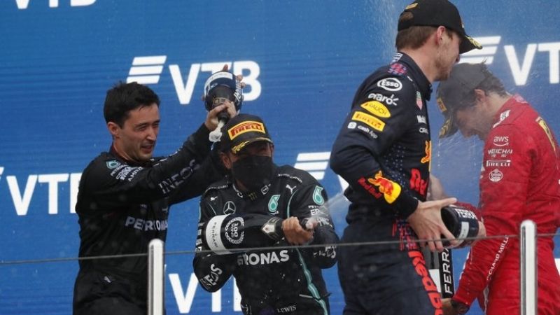 Hamilton hizo todo; llegó a 100 victorias y lidera el campeonato