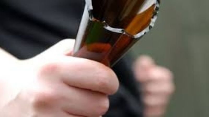 Aprehenden a un joven por herir a otro con un trozo de vidrio