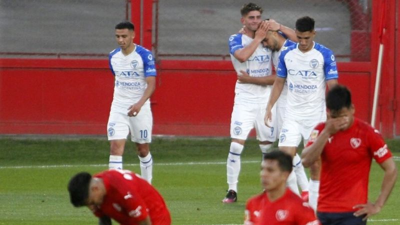 Boca se entonó para el “superclásico” y el Rojo pierde terreno