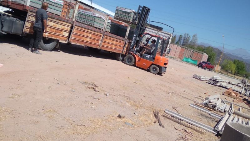 UNOPS entregó materiales para obras en Andalgalá y Belén