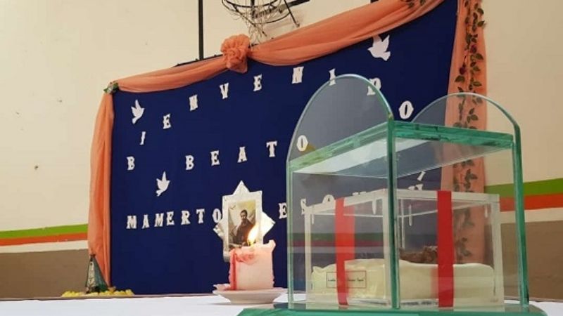 Las reliquias del Beato Esquiú siguen recorriendo los Colegios de gestión privada