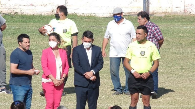 Apoyo de V. Viejo y F. M. Esquiú al fútbol femenino chacarero