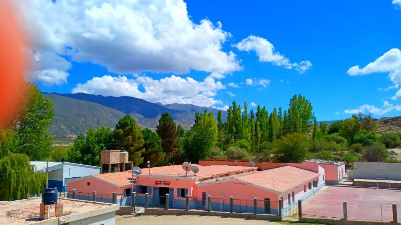 Padres desesperados porque escuela rural no tiene personal