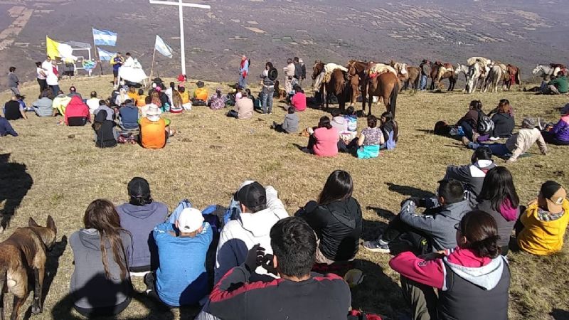 Peregrinación a una gruta de la Virgen del Valle