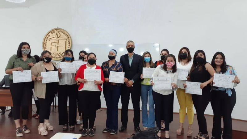 Entregaron certificados a las diplomadas en Educación Maternal en Los Altos