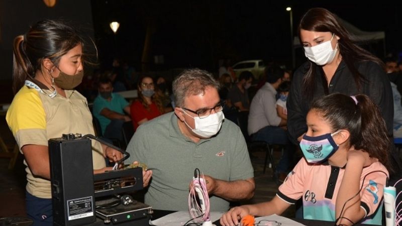 Presentaron el centro móvil “Innovatour”