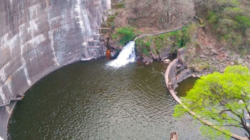 Todos los diques están con bajos niveles de agua