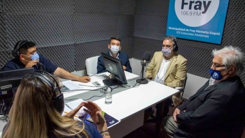 Radio Fray cumple su primer año de vida
