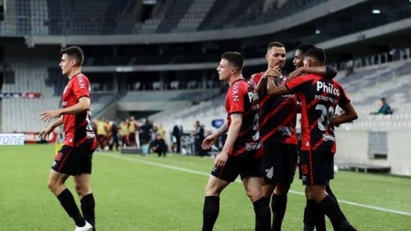 Paranaense derrotó a Peñarol por la Sudamericana