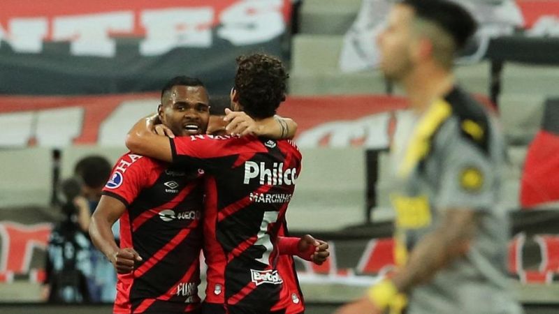 Paranaense derrotó a Peñarol por la Sudamericana