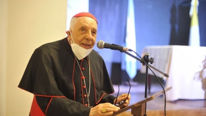 Bienvenida al Legado Papal y presentación del sello postal de homenaje a Esquiú