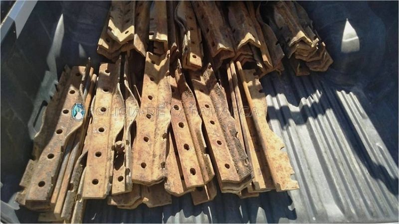 Secuestran planchuelas de hierro en Huillapima