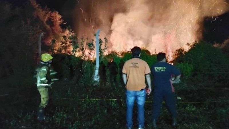 Controlaron incendio en el Callejón Hondo