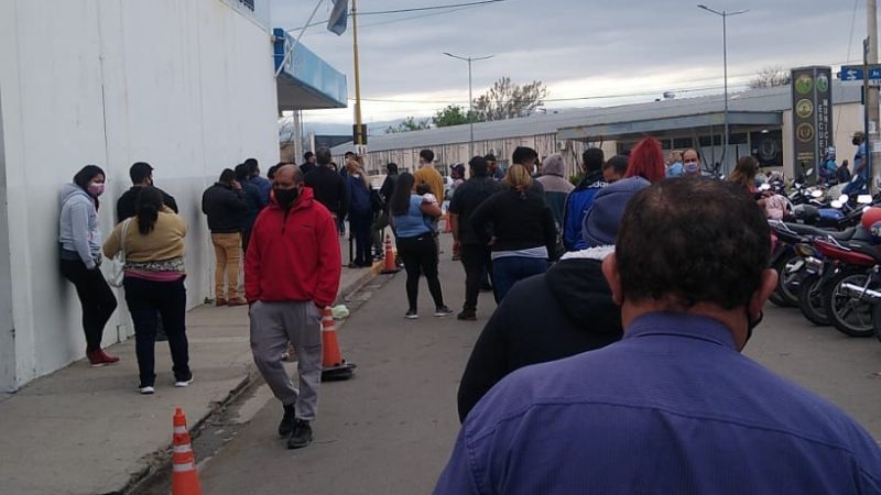 Demoras en la atención en el Banco Nación