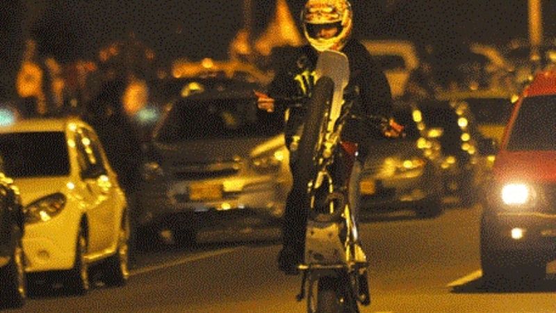 Motociclista alcoholizado realizaba maniobras peligrosas