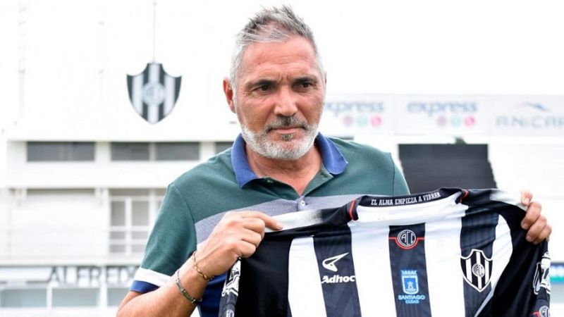 Rondina fue presentado como nuevo DT de Central Córdoba