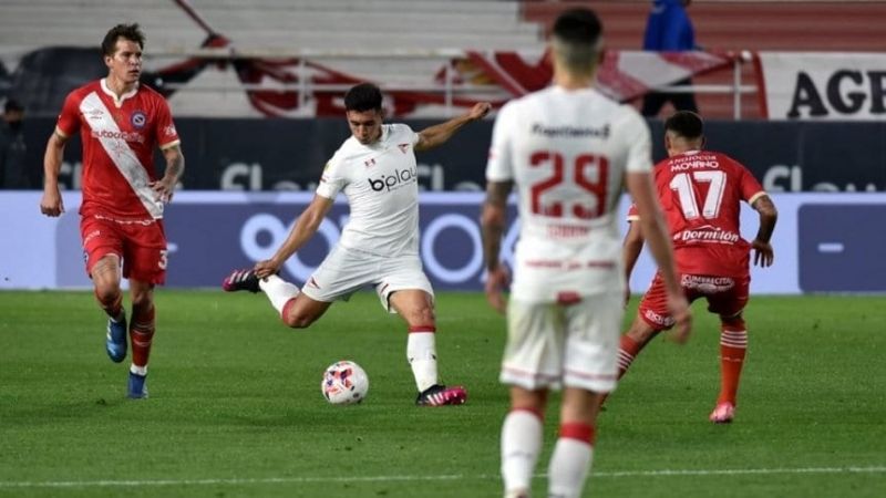 Estudiantes empató y se prende; Vélez goleó a Unión