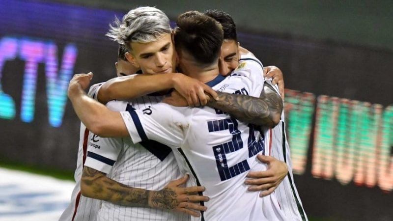 Estudiantes empató y se prende; Vélez goleó a Unión