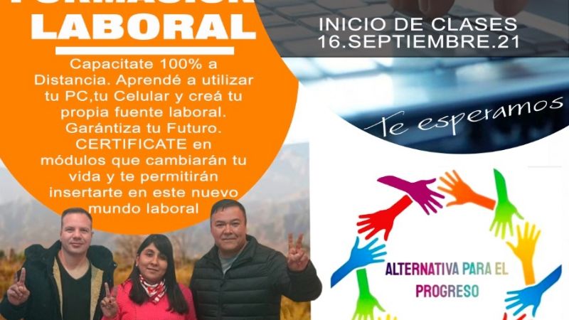 Precandidatos entregan becas “no de esclavitud, sino de libertad”