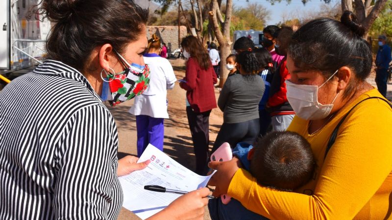 Los vecinos de Anillaco recibieron atención del SeySam Móvil