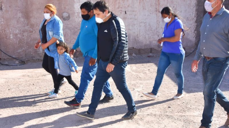 Los vecinos de Anillaco recibieron atención del SeySam Móvil