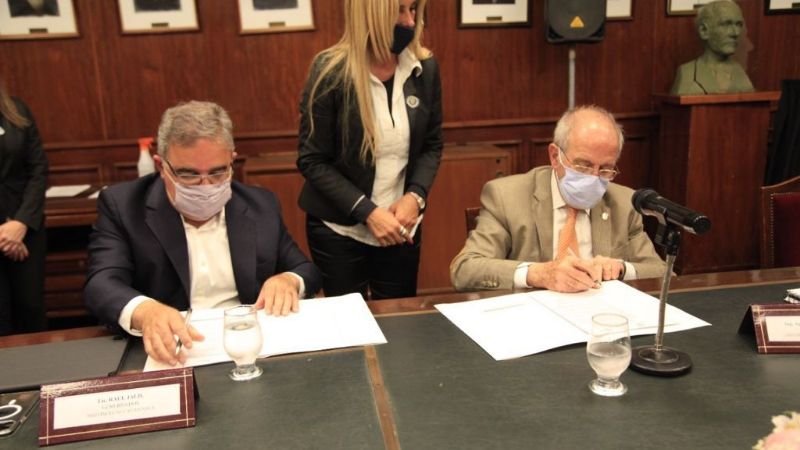 Jalil gestionó la carrera de Medicina para Catamarca