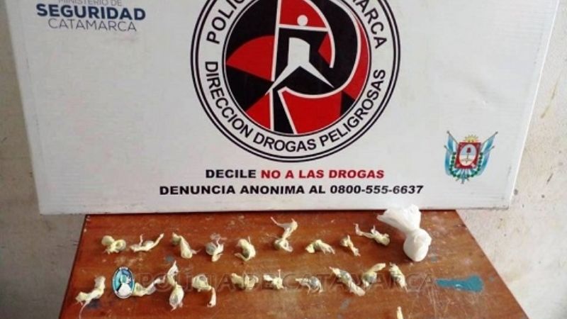 Incautan 67 gramos de marihuana y 19 de cocaína