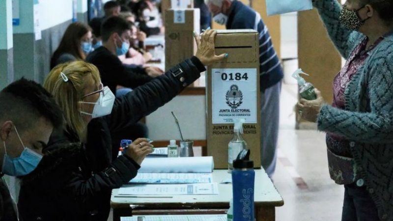 El "combo electoral" que promociona una librería para votar con protocolo