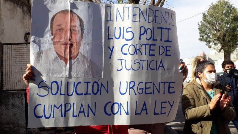 Cesanteados de Recreo protestan frente a la Corte