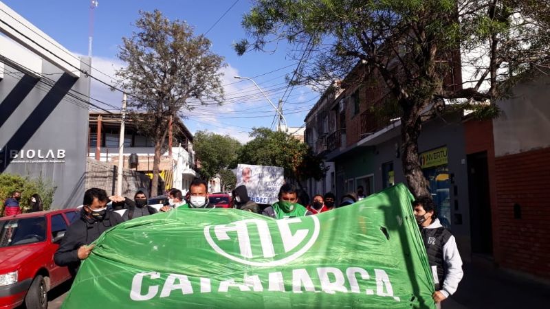 Cesanteados de Recreo protestan frente a la Corte