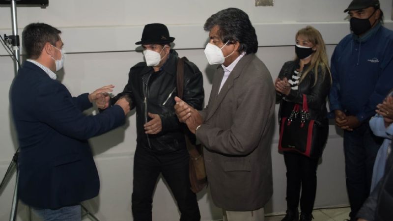 Inauguró la muestra de Raúl Guzmán en la casa natal de Fray Mamerto Esquiú