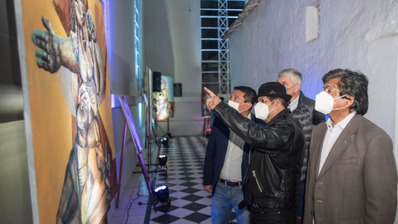 Inauguró la muestra de Raúl Guzmán en la casa natal de Fray Mamerto Esquiú