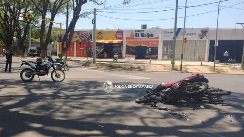 Violento choque entre dos motos en Valle Viejo
