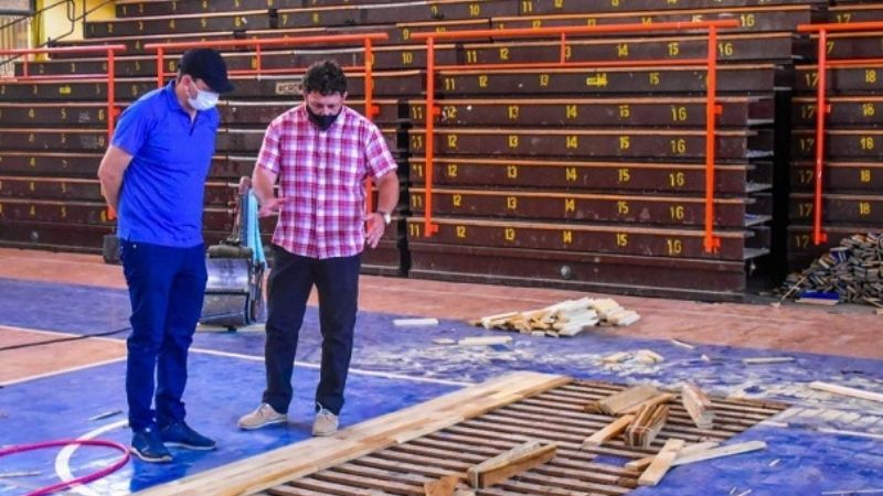 Iniciaron las tareas en el estadio principal del Polideportivo Capital