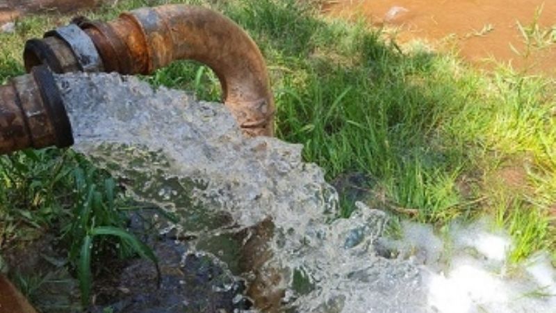 Reparan el sistema de bombeo en la localidad de El Puesto