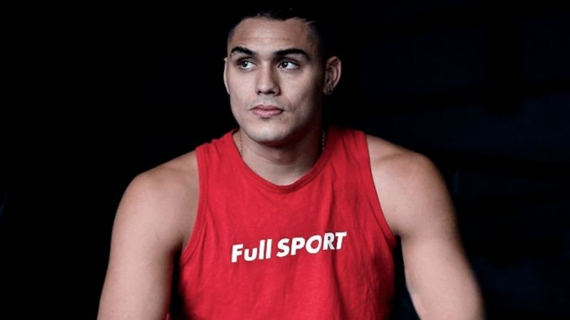 Yamil Peralta expone los títulos argentino y latino CMB crucero