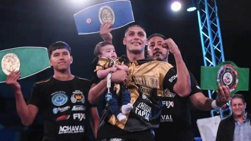 Peralta retuvo sus títulos ante el cordobés Gudiño