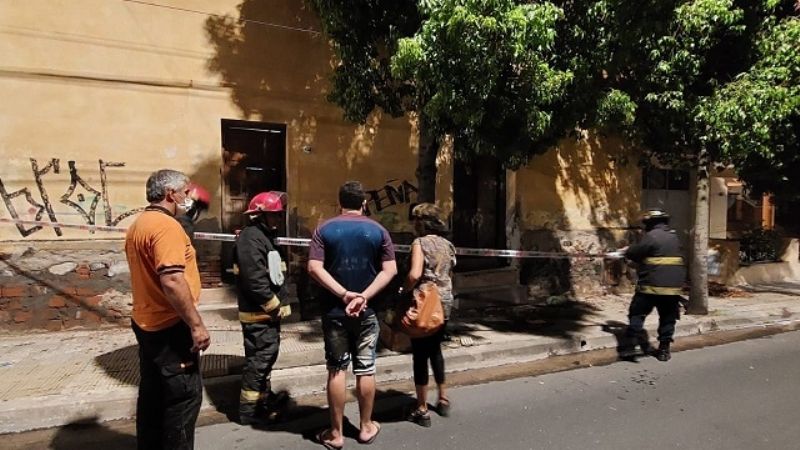 Evacuaron una familia por posible derrumbe de la vivienda