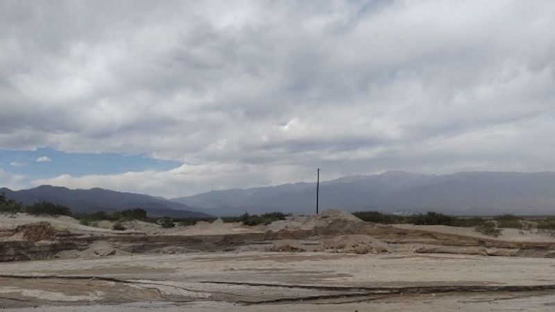 Poblados de "La Herradura" quedaron aislados por las crecidas