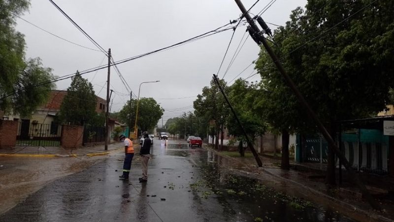Ceden postes de energía en FME y se resiente el servicio