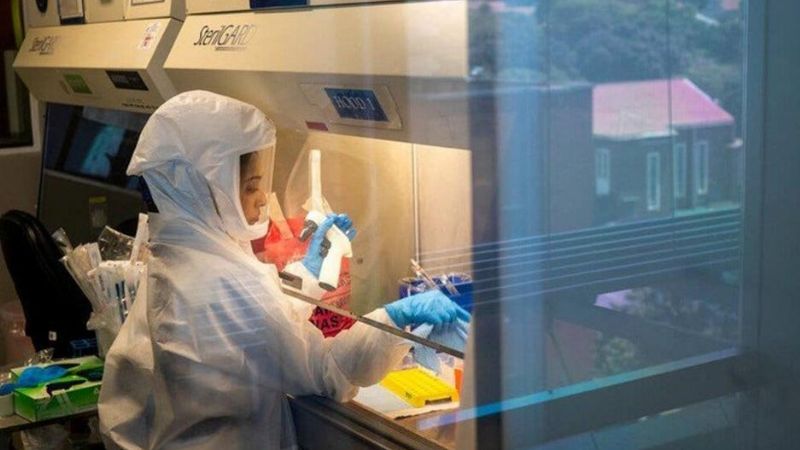 Ómicron daña menos los pulmones y afecta más la garganta